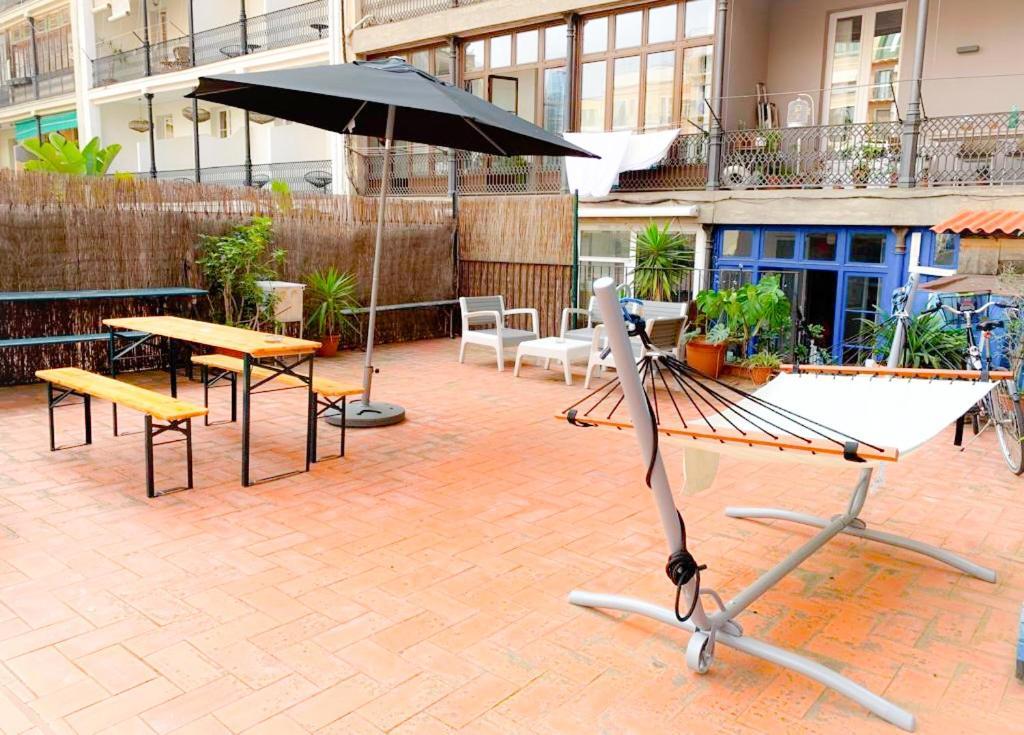 Soul Backpackers Barcelona Hostel Bagian luar foto