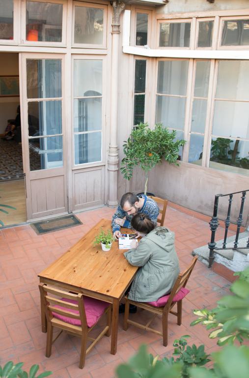 Soul Backpackers Barcelona Hostel Bagian luar foto