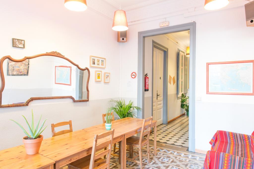 Soul Backpackers Barcelona Hostel Bagian luar foto