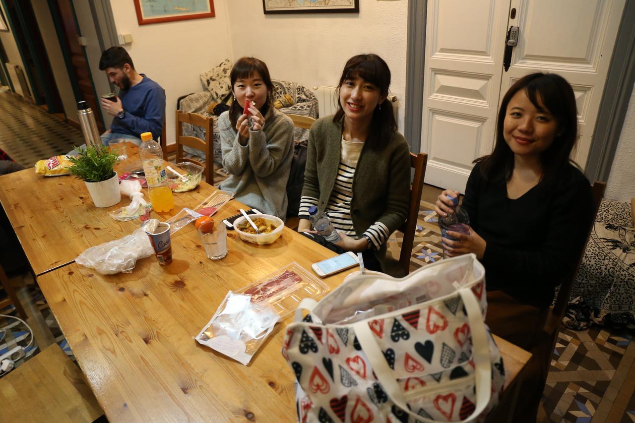 Soul Backpackers Barcelona Hostel Bagian luar foto